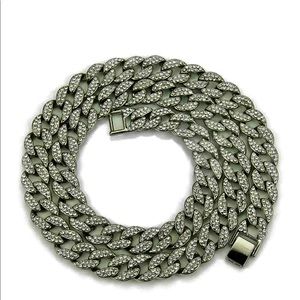 Bedezzled wide chain with clear stones